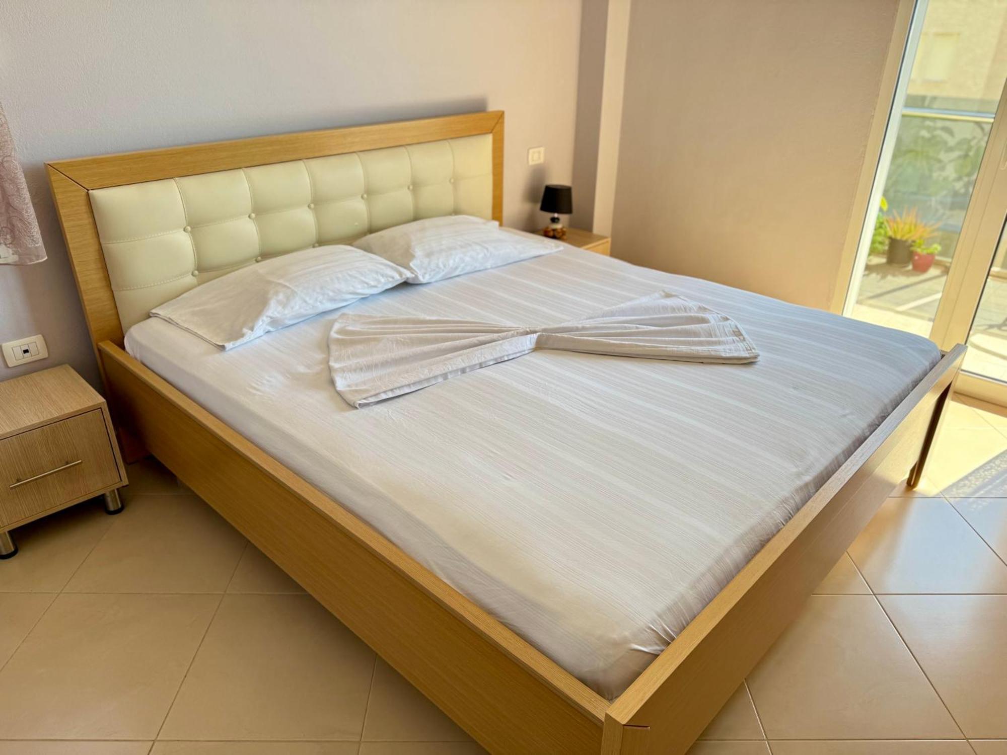 Vlorë Spectacular Seaview Apartment מראה חיצוני תמונה