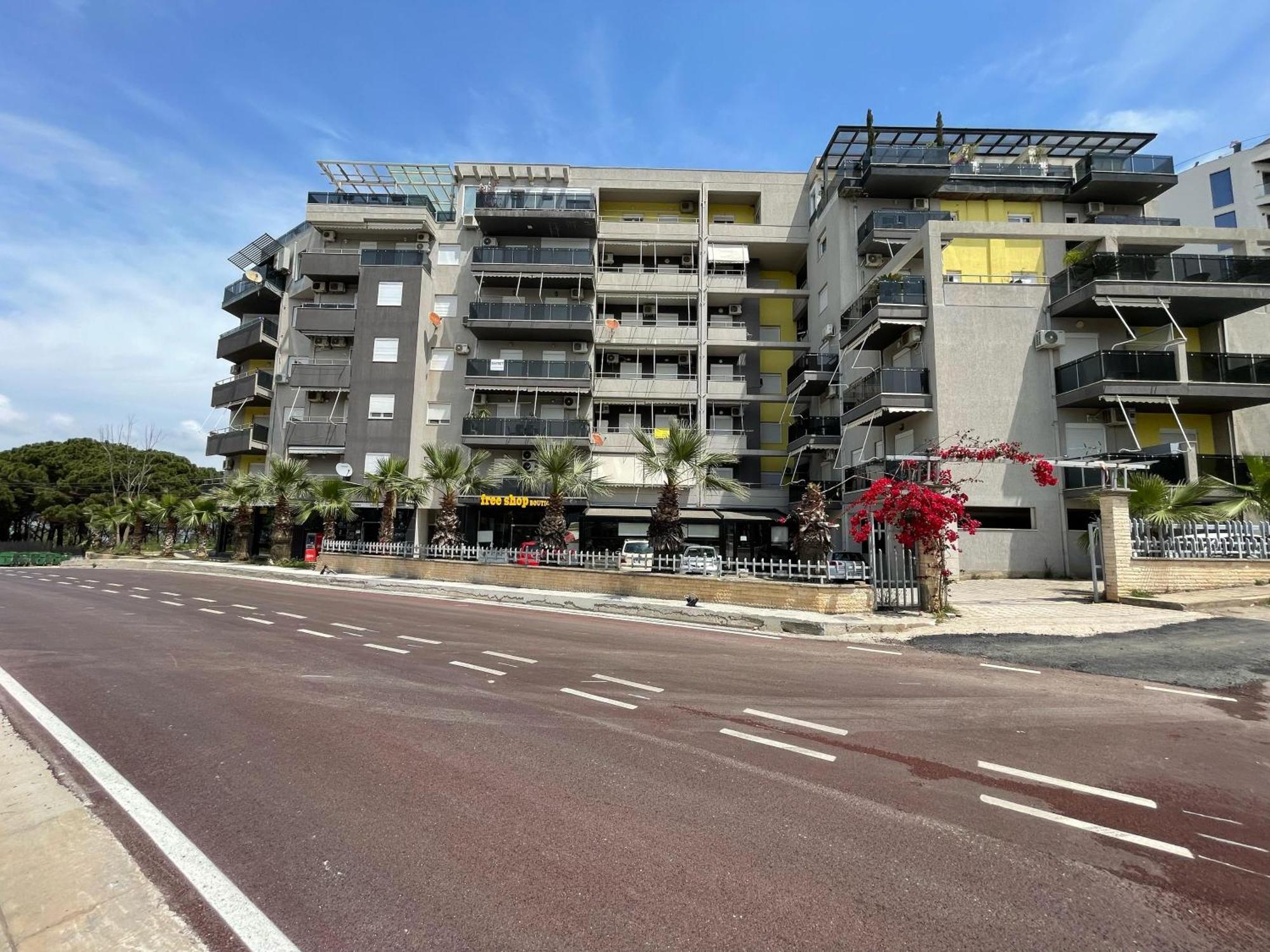 Vlorë Spectacular Seaview Apartment מראה חיצוני תמונה